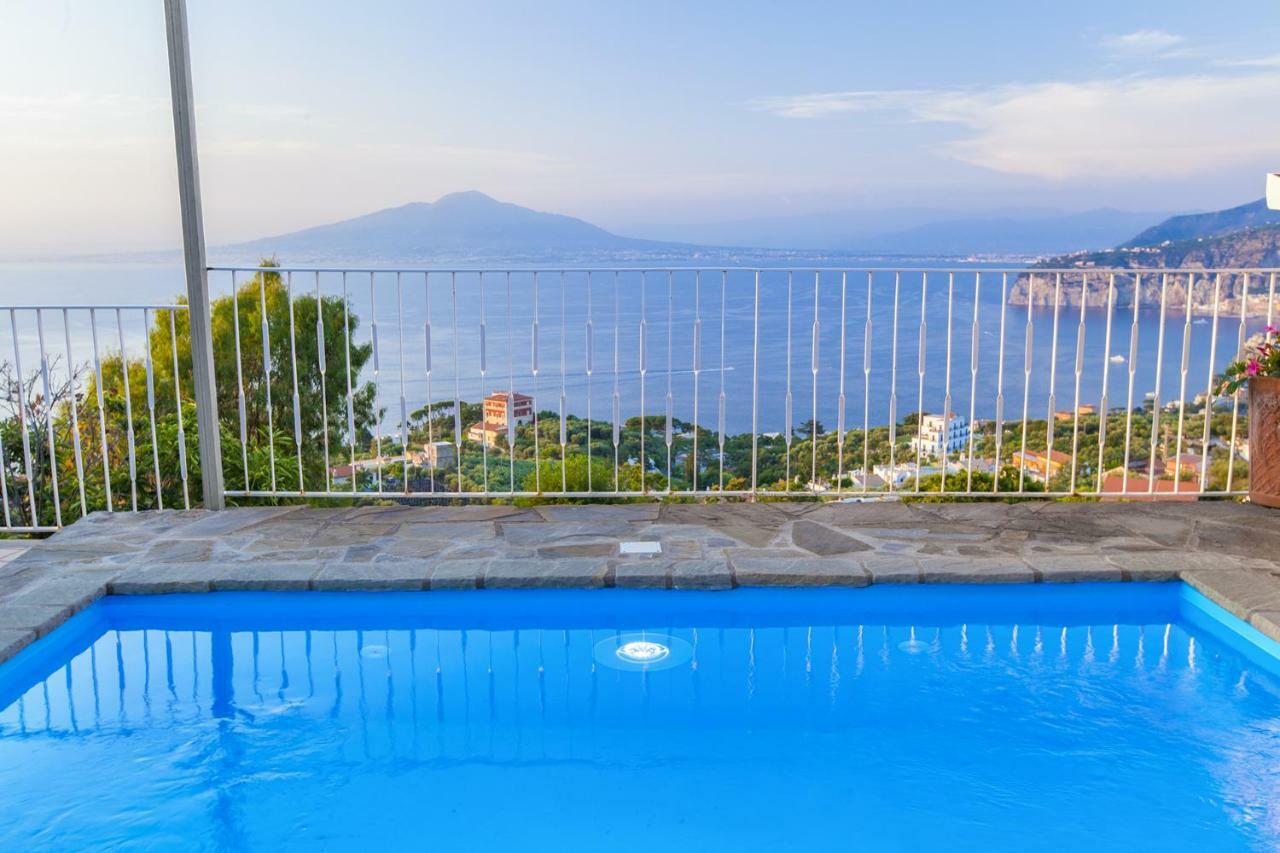 Amore Rentals - Casa Augusta A Sorrento Exterior photo