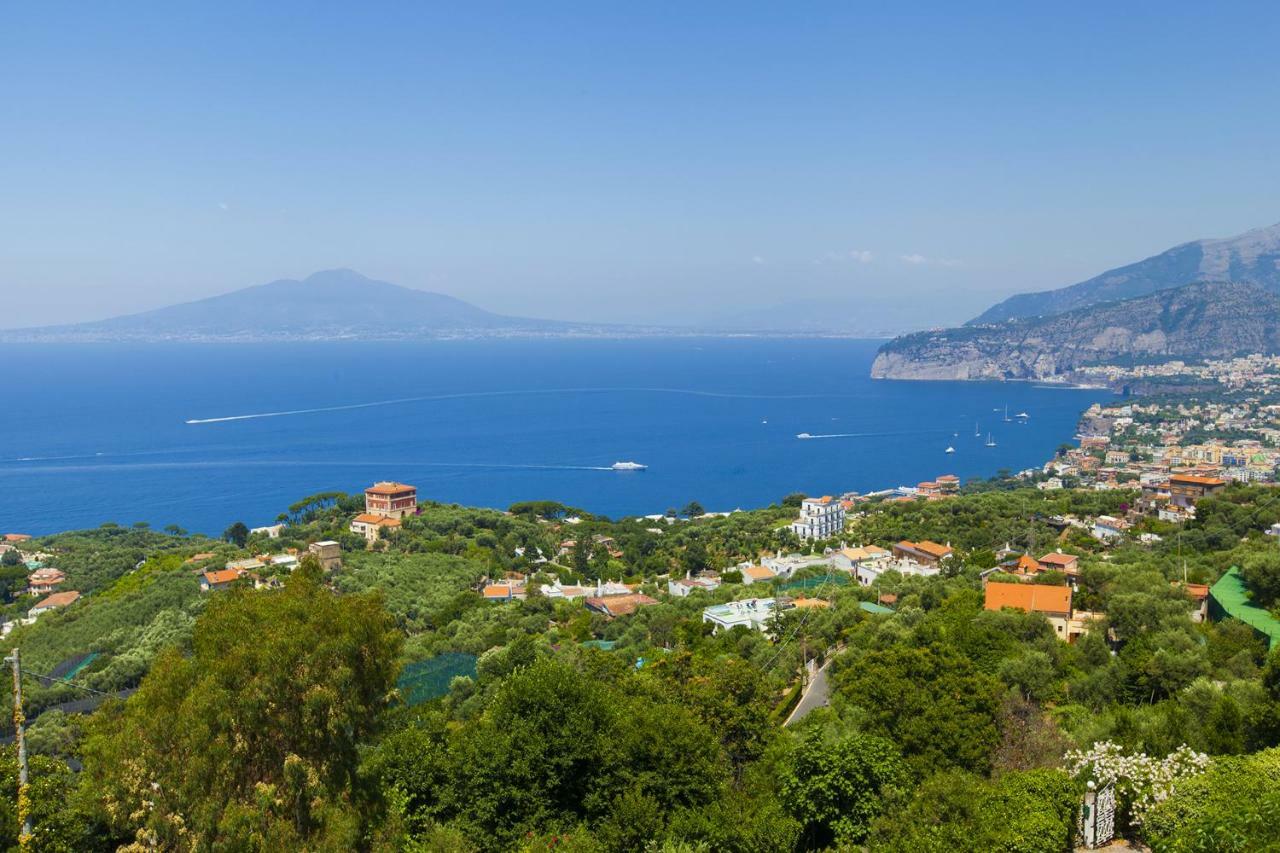 Amore Rentals - Casa Augusta A Sorrento Exterior photo